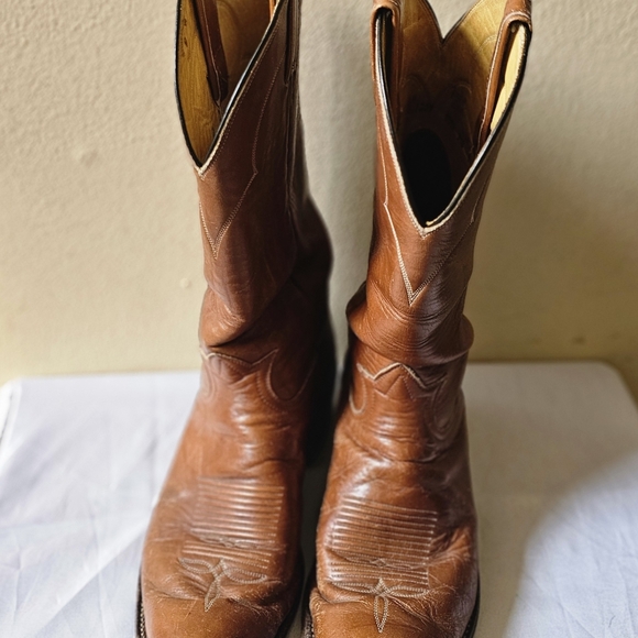 Tony lama cowboys boot. - Picture 5 of 12
